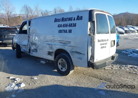 2009 Chevrolet Express 2500 Work Van z USA, uszkodzony, nr VIN 1GCGG25C491138916